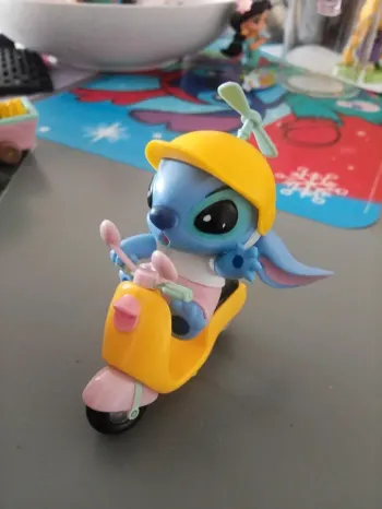 Figurine stitch
