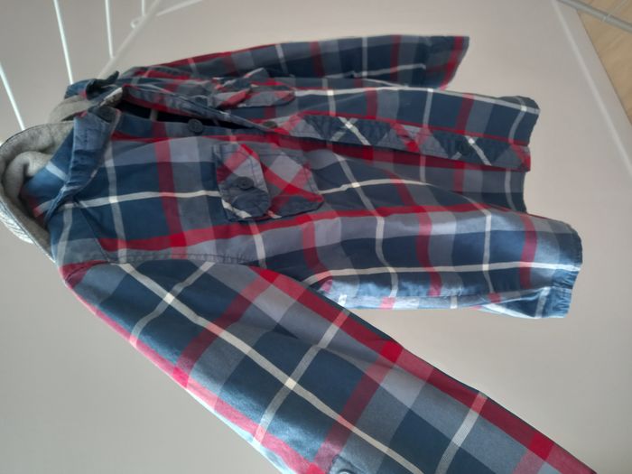 Surchemise à capuche garçon 3 ans Tape à l’Œil – Carreaux, excellent état - photo numéro 7