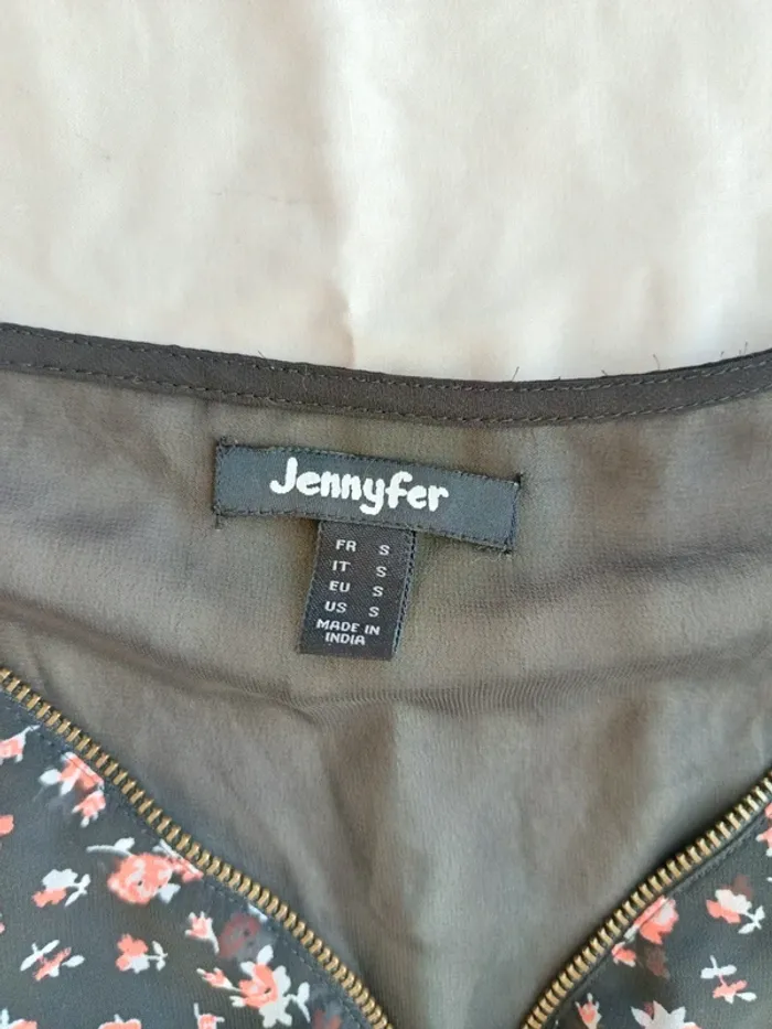 Robe a fleurs noir Jennyfer taille S - photo numéro 3