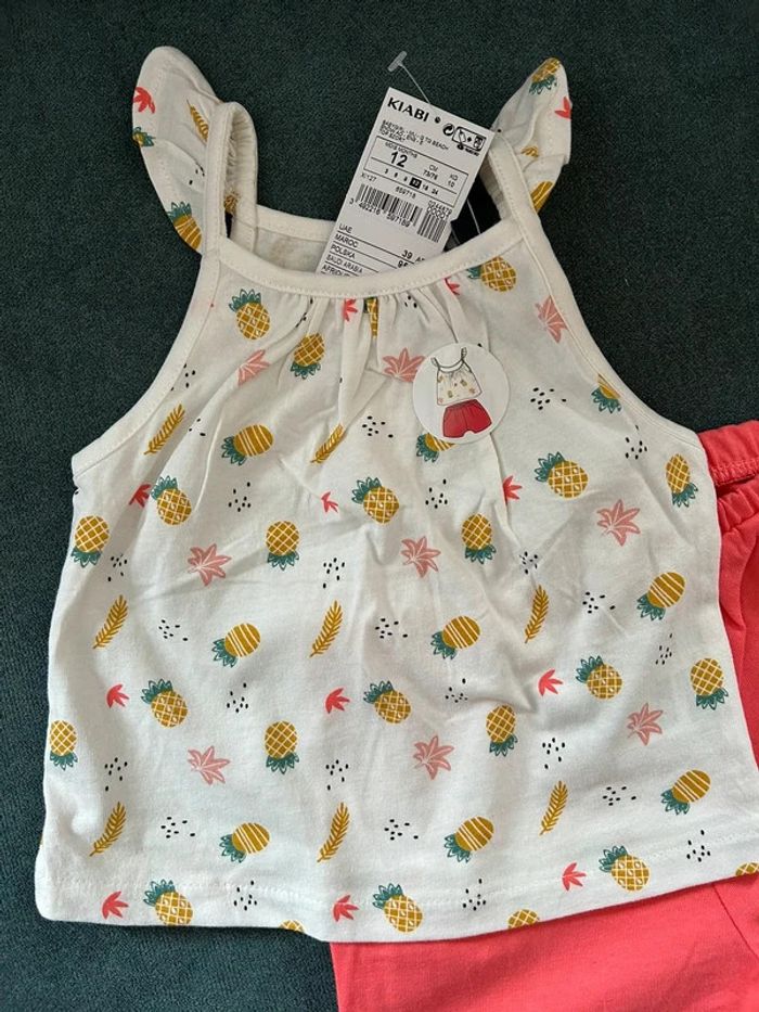 ensemble été short tee shirt 12 mois neuf