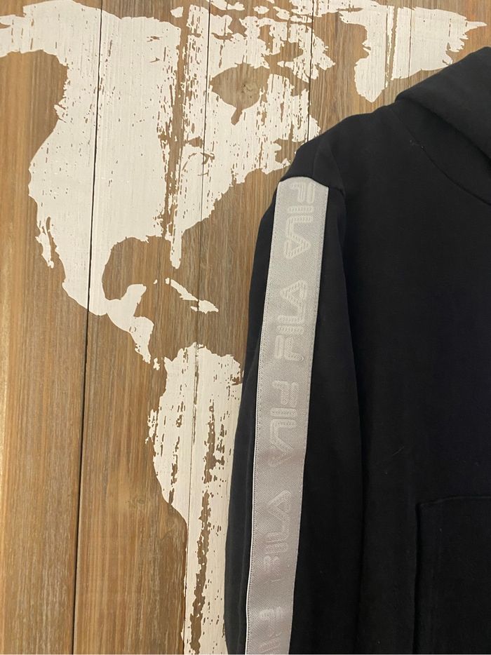Sweat Fila Taille S Quasi neuf - photo numéro 3