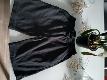 SHORT MOLLETON NOIR KIABI 