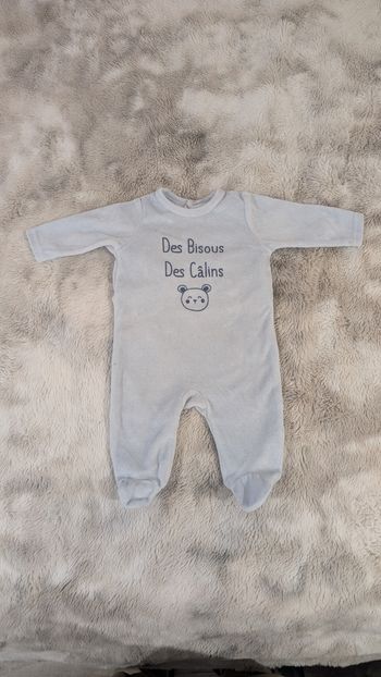 Pyjama Mes Petits Cailloux taille 1 mois