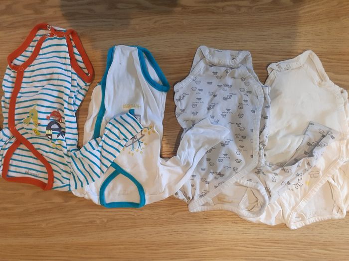 Lot de 4 bodies orchestra