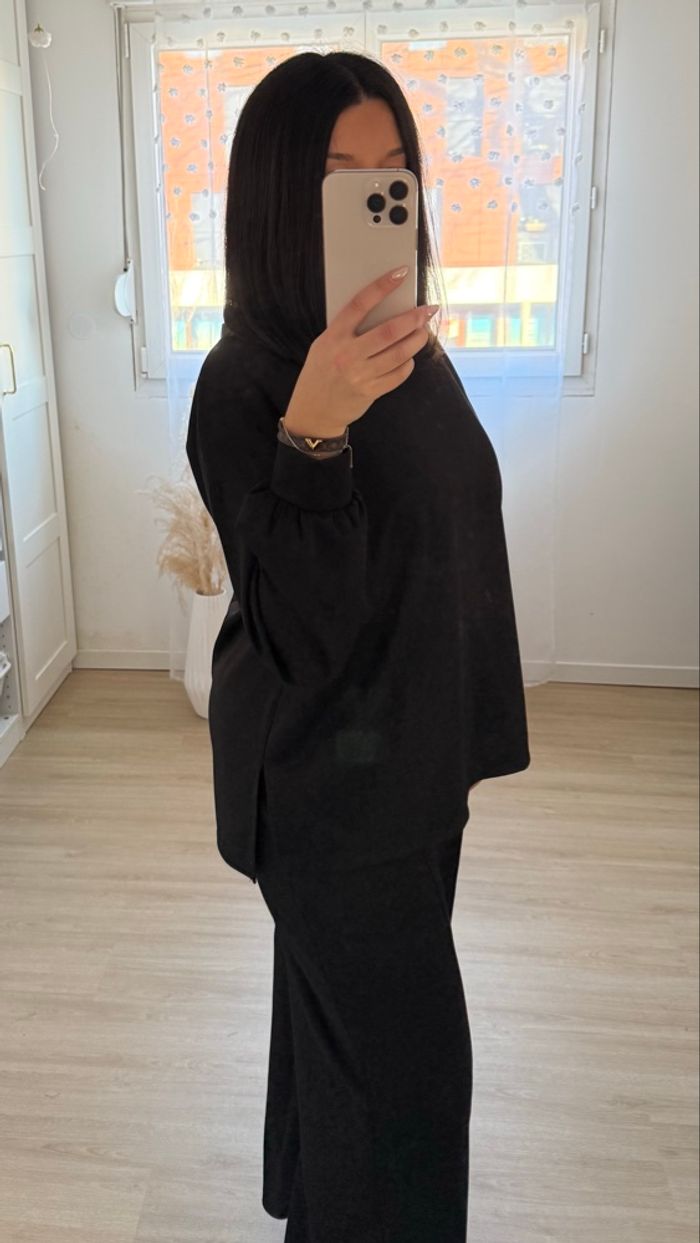 Ensemble noir - photo numéro 2