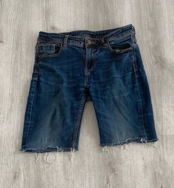 Bermuda taille 38 marque Zara