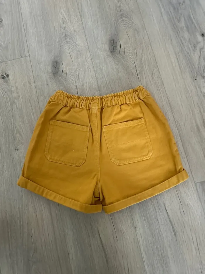 Short tape à l’œil 14 ans - photo numéro 2