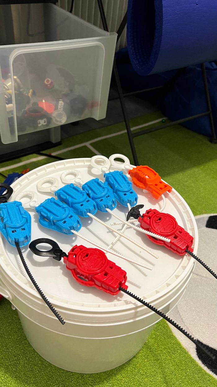 Beyblade Burst Lot complet - photo numéro 2