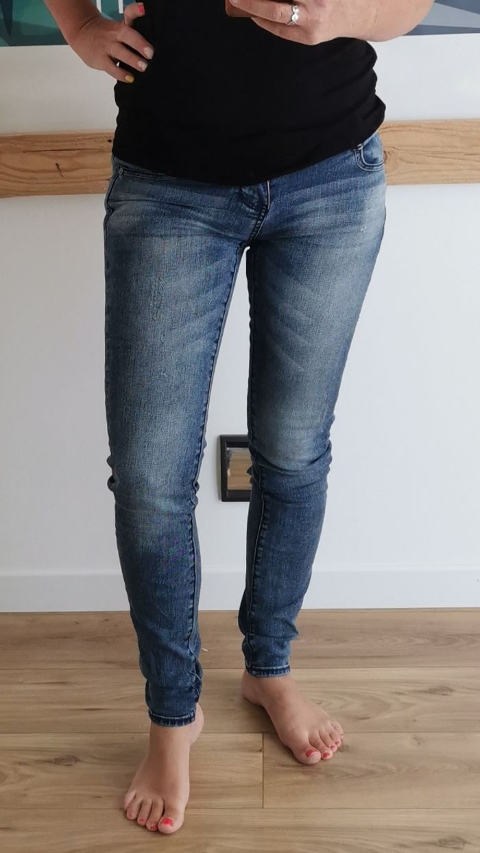 Jeans slim taille 36 femme DDP