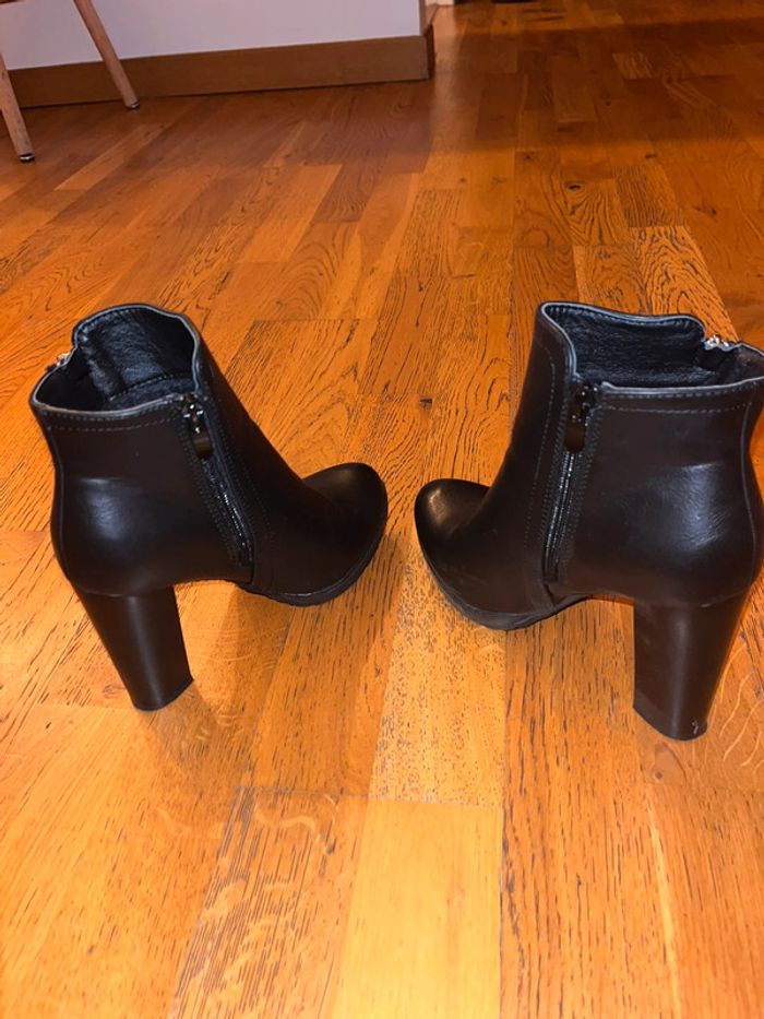 Bottines noires à talon - photo numéro 4