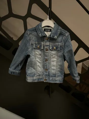 Lot 3ans (taille petit) et veste 24mois