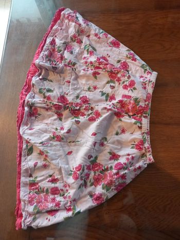 Jupe d'été à fleurs (6 ans)