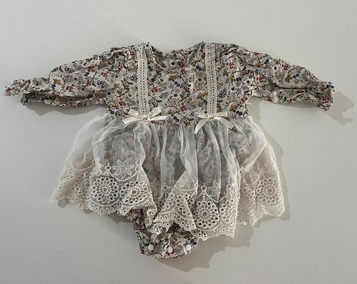 Robe body fleurie avec volants - 3/6 mois - photo numéro 2
