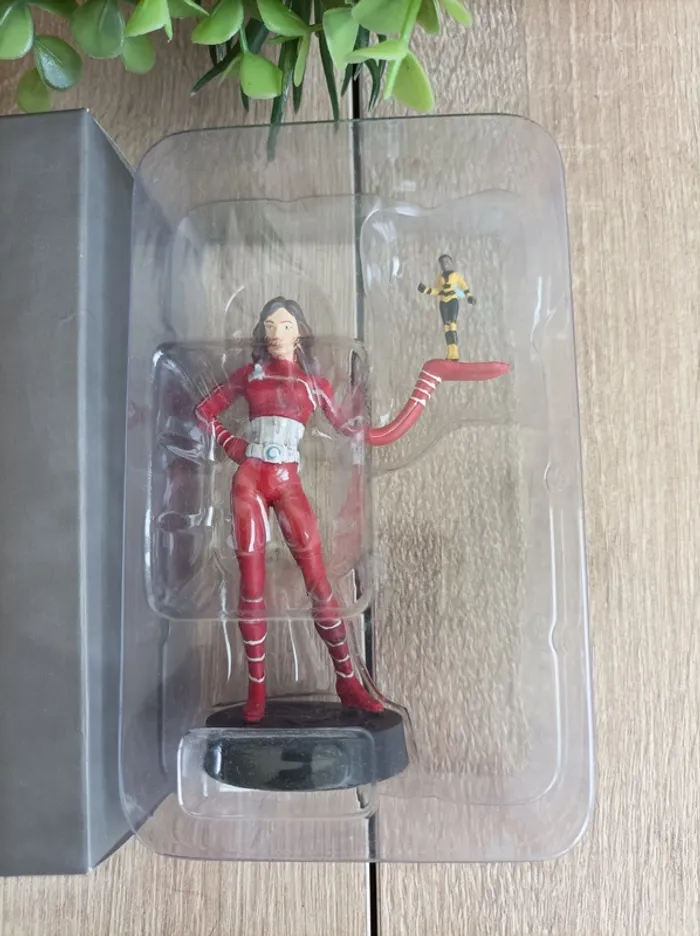 Figurine Elasti Girl Eaglemoss Super Hero DC Comics - photo numéro 2