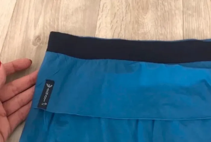Armani Jean, jupe bleue, femme, taille 42 - photo numéro 2