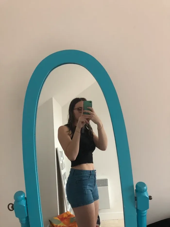 Short en jean bleu - photo numéro 2