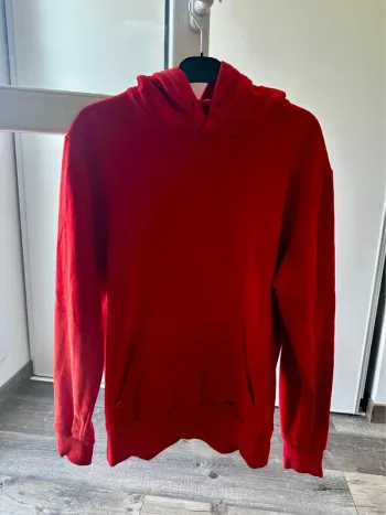 Sweat à capuche rouge Bizzbee