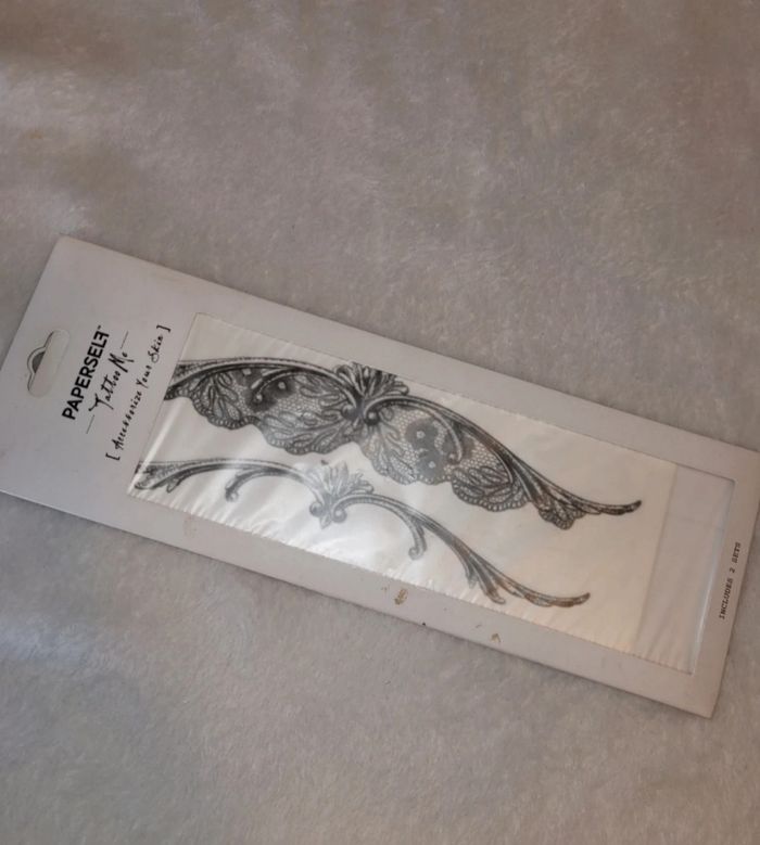 Tatouage éphémère( 2€ le paquet de 2
feuilles - photo numéro 8