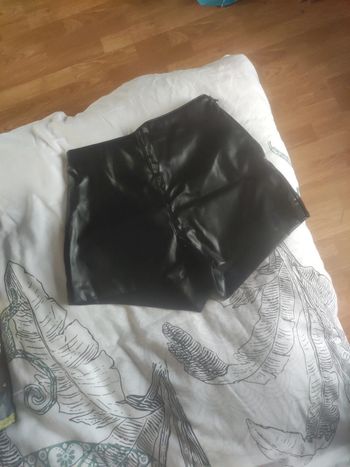 Short court en similicuir H&M