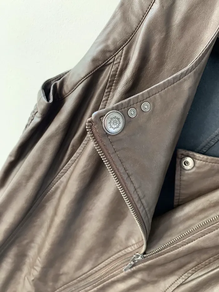 Robe marron simili cuir - photo numéro 2