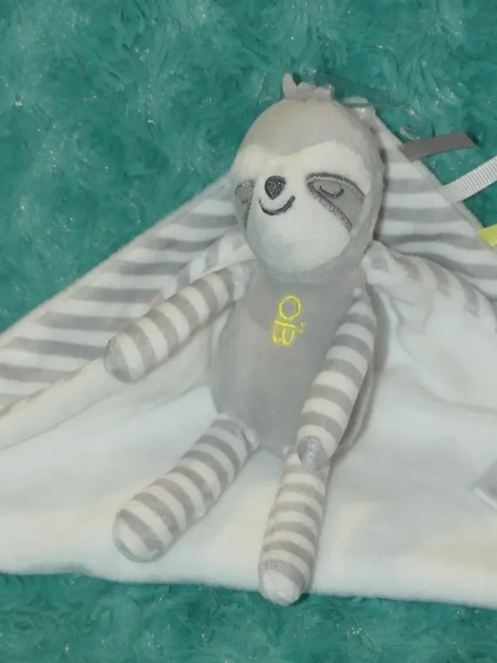 Doudou paresseux gris blanc Obaibi my little hero 🦥Neuf - photo numéro 2