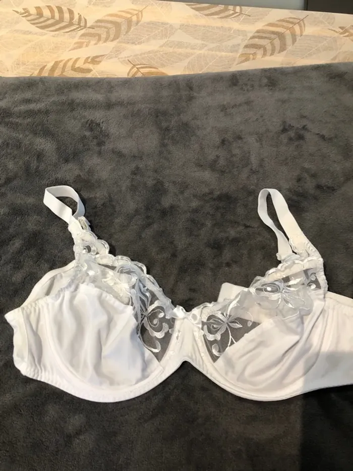 Soutien gorge Playtex 100C - photo numéro 3