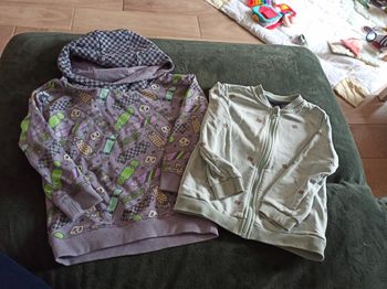 Lot sweat et gilet garçon