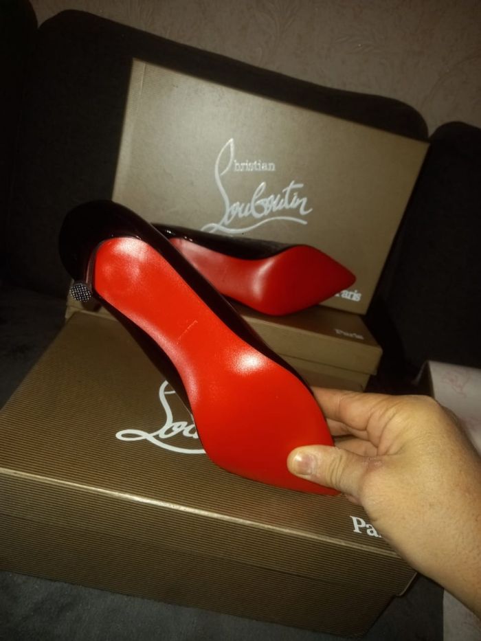 Louboutin - photo numéro 4