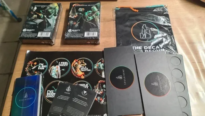 Neuf sous cellophane jeu de société Soulgivers + 3 Extensions + Autres des éditions Gravity Games, - photo numéro 2