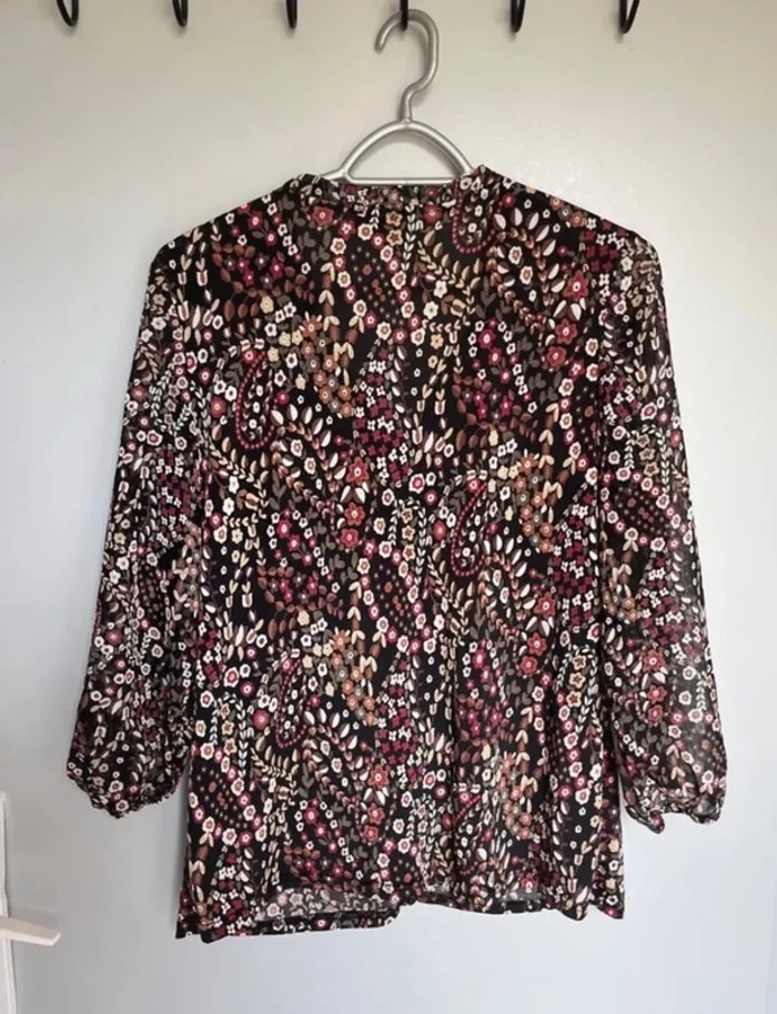 Blouse fleurie - photo numéro 3