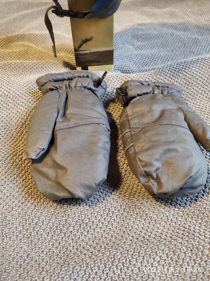 CHAPKA ET MOUFLES - photo numéro 3