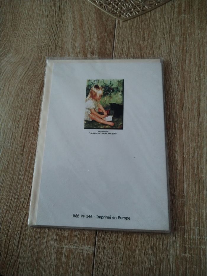 Carte postale Holly dans le jardin avec Suki - photo numéro 2