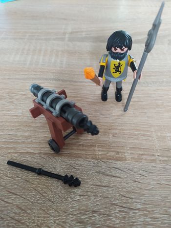 Playmobil chevalier et son canon