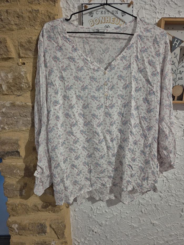 Jolie blouse à fleurs upfashion taille 44