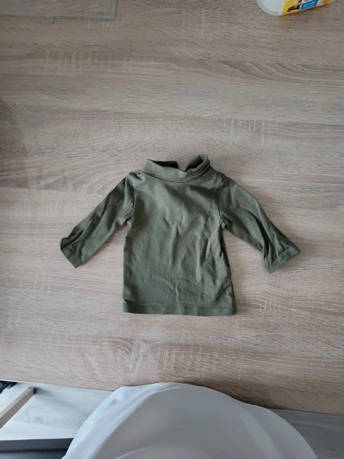 Pull fin col roule kiabi 3 mois