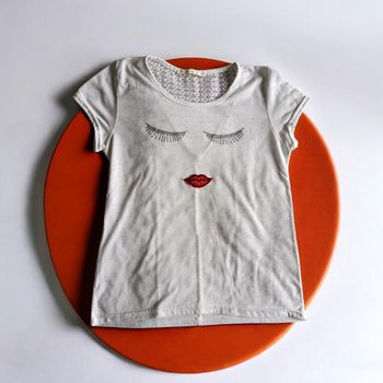 Joli t-shirt blanc Gémo en taille 14 ans