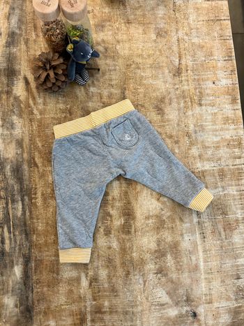 Pantalon jogging petit bateau 6 mois