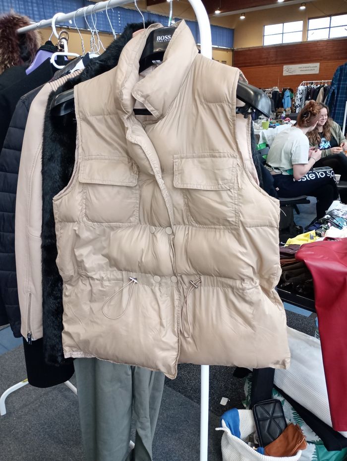 Veste sans manche beige T L 40
