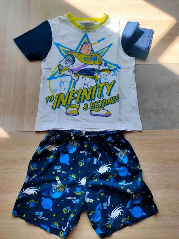 Pyjama buzz l'éclair 6 ans