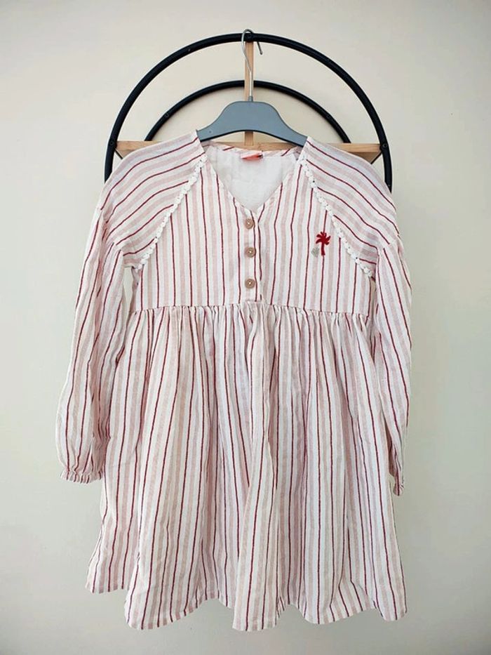 8 ans robe tape a l'oeil