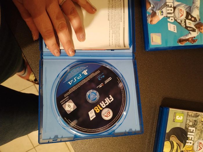 Fifa 18 ps4 - photo numéro 3