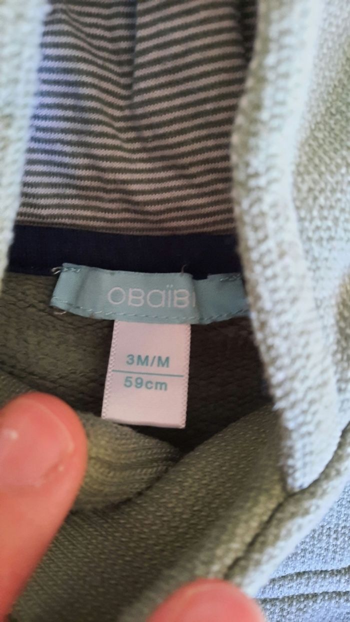 Jolie sweat 3 mois - photo numéro 2