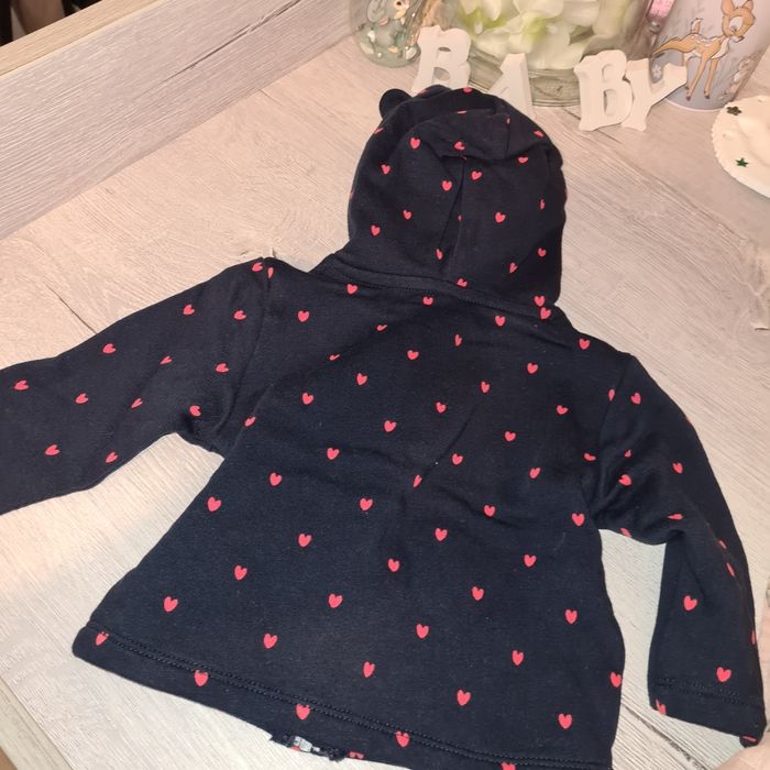Veste à capuche cœurs kiabi 9 mois - photo numéro 3