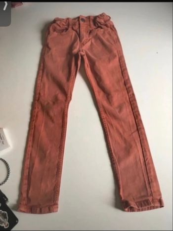 Jean skinny pour garçon BON ÉTAT taille 7 ans couleur rouille