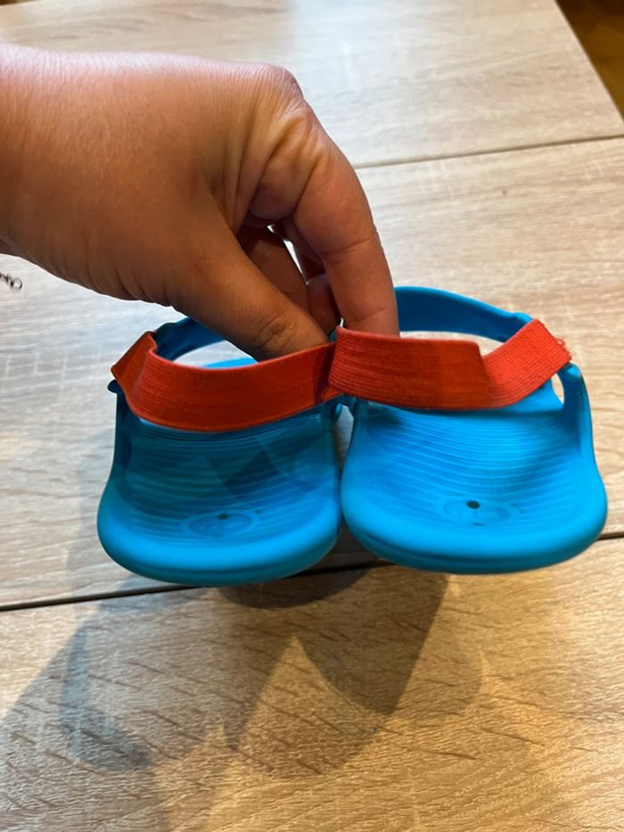 Claquettes avec élastique arrière - plage piscine taille 29-30 - photo numéro 2