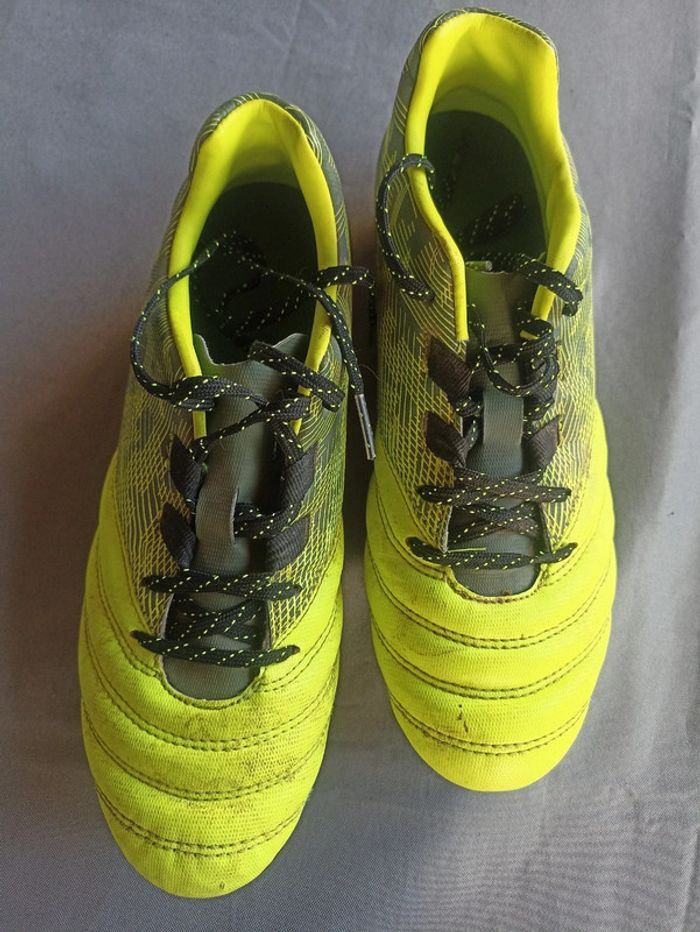 Chaussures de foot kipsta
