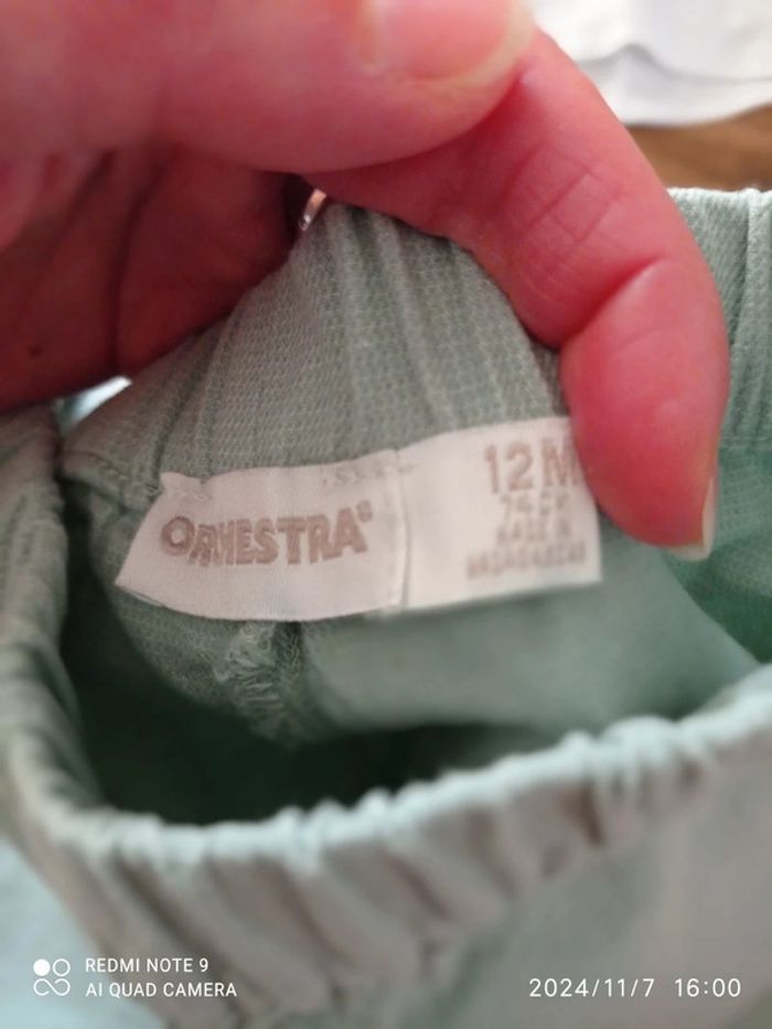 Ensemble 12 mois, Chino vert d'eau+ chemise blanche. - photo numéro 3