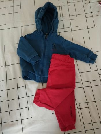 Ensemble gilet à capuche et jogging