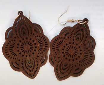 Boucles d'oreille en bois