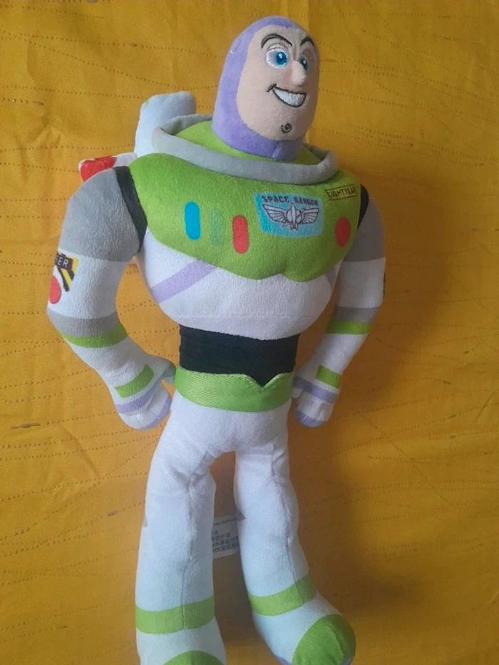 Peluche Buzz L'éclair Pixar et Disney de Toy Story - photo numéro 3